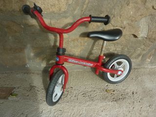Bicicleta Chicco sin pedales Roja