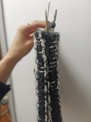 Minigonna tartan nero bianco con inserti in ecopel