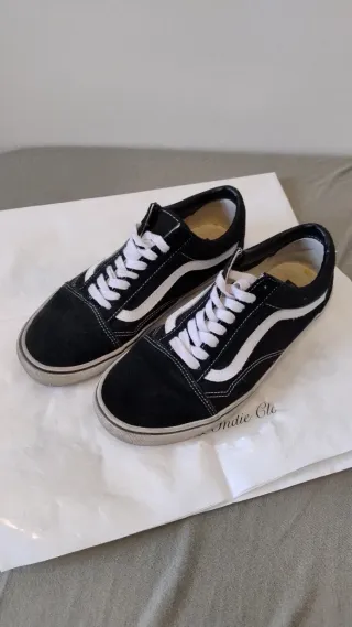 Vans Old Skool Talla 43 ancho Negro