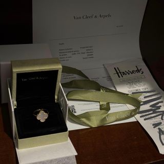 Anillo VCA Magic Alhambra