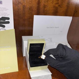 Anillo VCA Magic Alhambra