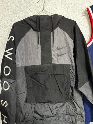 Chaqueta impermeable Nike Swoosh