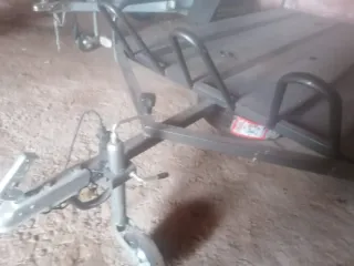 Remolque 3 motos con papeles.Esta nuevo