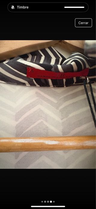 Blusa Carolina Herrera Zigzag Negra y Blanca