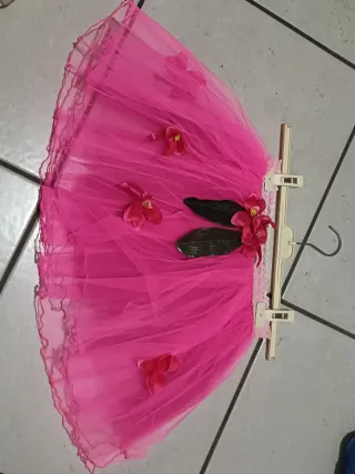 Tutù rosa con fiori