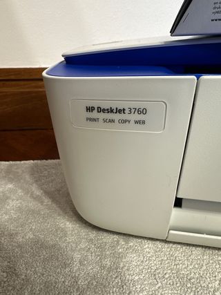 Impresora HP DeskJet 3760 Azul/Blanca con tinta