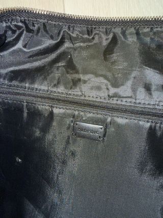 Bolsa de viaje Parfois negra con bolsillos