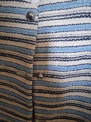 Chaqueta de rayas azul y blanco