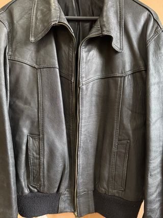 Bomber  de cuero negra