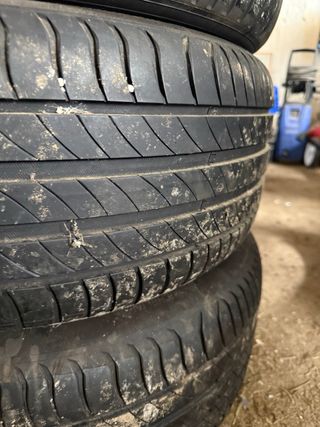 Michelin 225/55/17 97W Neumático