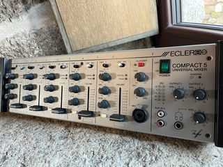 Mesa de Mezclas Ecler Compact 5
