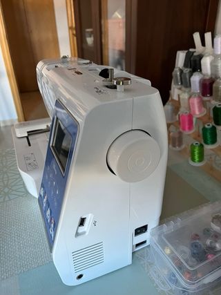 Máquina coser y bordar Brother Innov-is M380D WIFi