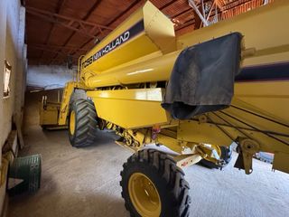 Cosechadora New Holland TC56
