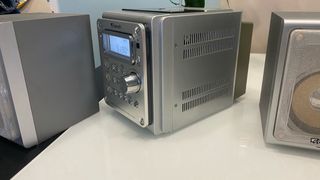 Mini cadena Bench CD FM AM