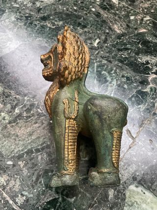 Statua thailandese in bronzo