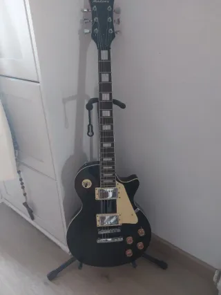 Guitarra Eléctrica Negra