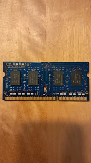 Módulo de memoria RAM SK hynix de 4GB