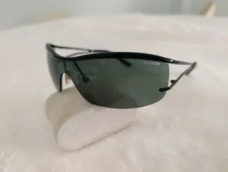 Gafas de sol Arnette negras y verdes Ray-Ban