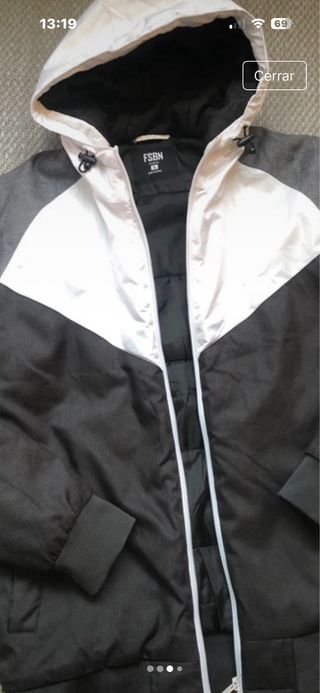 Chamarra con capucha Talla S