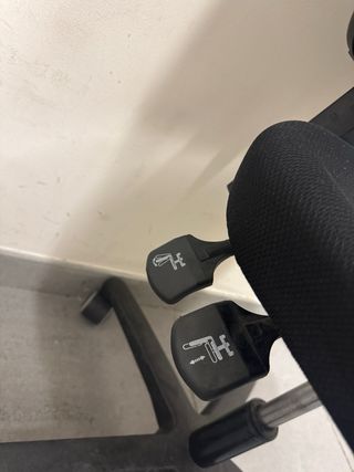 Silla de oficina negra