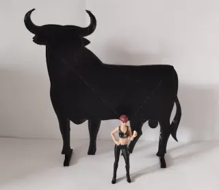 Decoración Scalextric-slot,Toro Osborne.