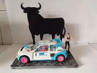 Decoración Scalextric-slot,Toro Osborne.