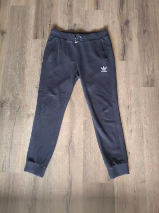 Pantalón Chándal Adidas Negro Loose Fit