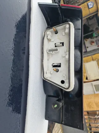 Piloto trasero derecho Renault 25 Fase 2