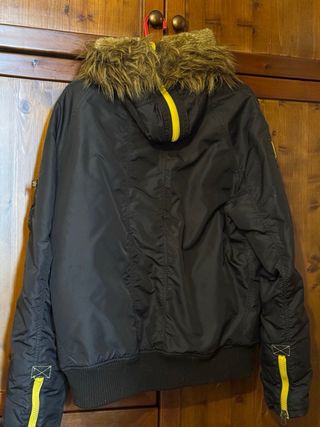 Giubbotto Alpha Industries con cappuccio