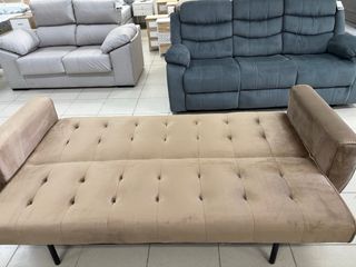 Sofá Cama Beige Capitoné Patas Doradas