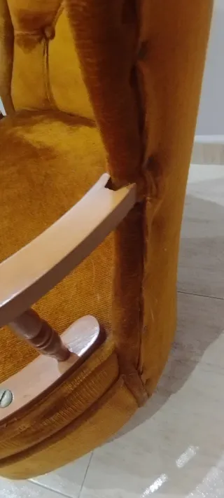 Butaca antigua terciopelo madera