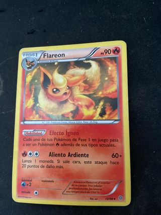 5 Cartas Pokémon: Pikachu, Umbreon, Flareon, Vapor