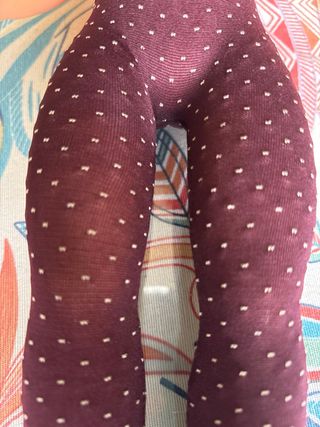 Medias Nancy Lunares Burdeos