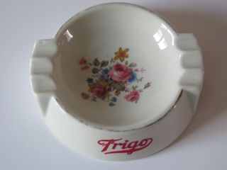 Cenicero vintage porcelana FRIGO flores FRIGOLAT