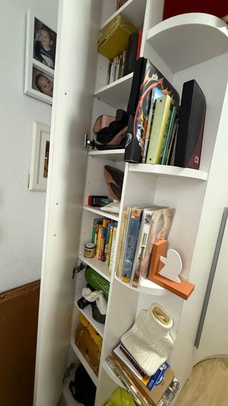 Armario esquinero blanco