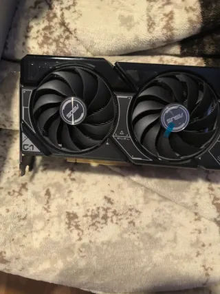 Tarjeta Gráfica ASUS RTX 4060 Ti 16GB