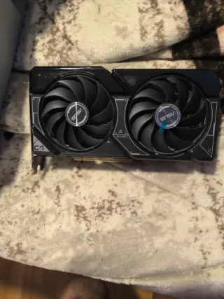 Tarjeta Gráfica ASUS RTX 4060 Ti 16GB