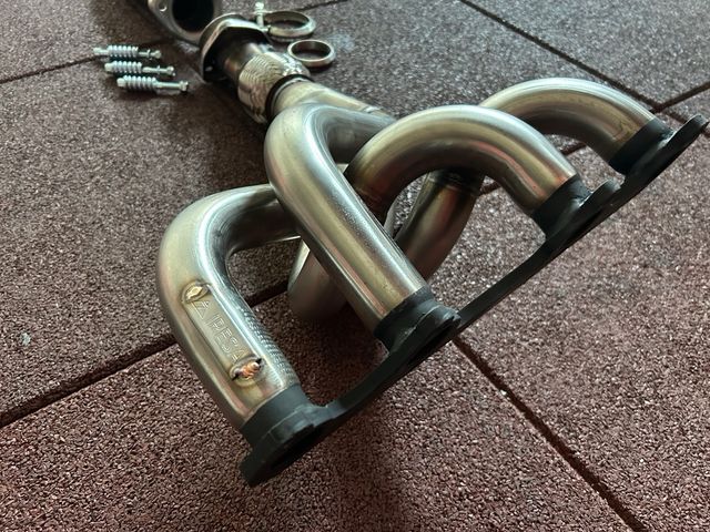 COLECTOR ESCAPE IRESA VW GOLF III GTI 2.0 8val CAT