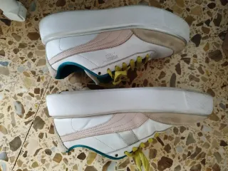 Zapatillas Puma Oslo Beige/Blanco