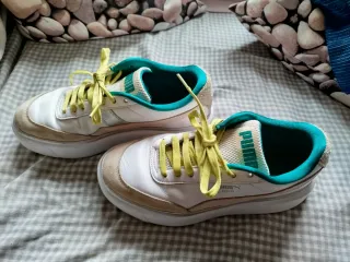 Zapatillas Puma Oslo Beige/Blanco