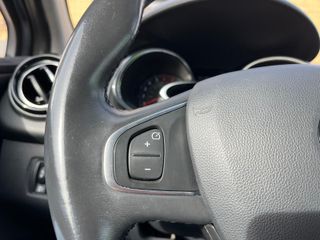 Renault Clio 2017 ZEN 120CV LLANTAS 18"