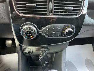 Renault Clio 2017 ZEN 120CV LLANTAS 18"