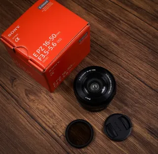 Obiettivo Sony E PZ 16-50mm f/3.5-5.6 OSS