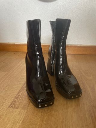 Botines negros charol tacón plataforma