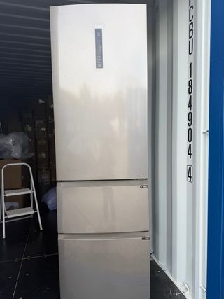 Nevera Haier plateada