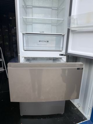 Nevera Haier plateada