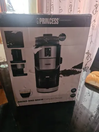 Cafetera Princess Grind and Brew