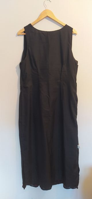 Vestido negro lentejuelas rojas
