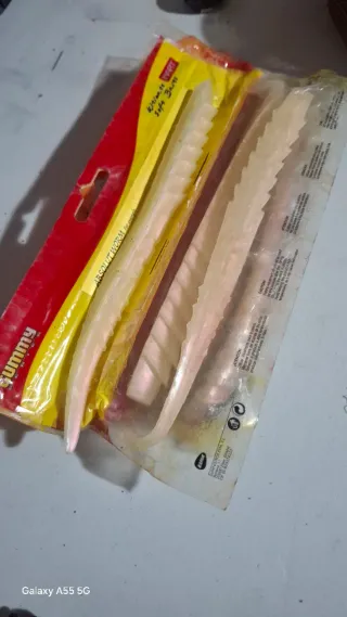 Señuelos de pesca Storm y yokozuma