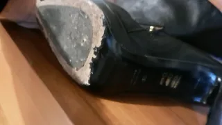 Stivali neri in pelle al ginocchio con plateau, ta